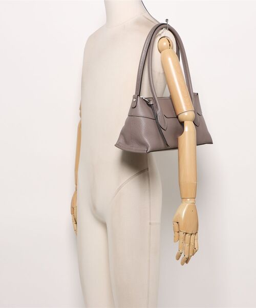 RIPANI(リパーニ)の「【RIPANI】スリムレザーハンドバッグ(Q66350)(ハンドバッグ・レディース・ダークグレー・ALL)」の5枚目の写真