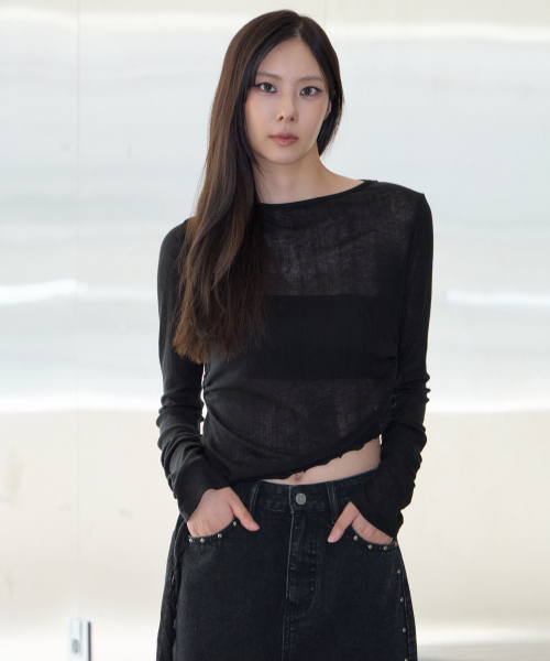 UNKNOWN PLANET（アンノウンプラネット）の「2WAYシアードレープロングスリーブTシャツ ブラック（Tシャツ/カットソー・レディース・その他・FREE）」の8枚目の写真