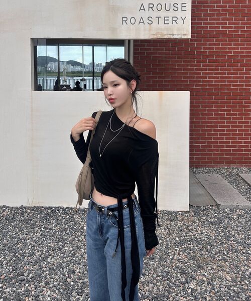 UNKNOWN PLANET（アンノウンプラネット）の「2WAYシアードレープロングスリーブTシャツ ブラック（Tシャツ/カットソー・レディース・その他・FREE）」の17枚目の写真