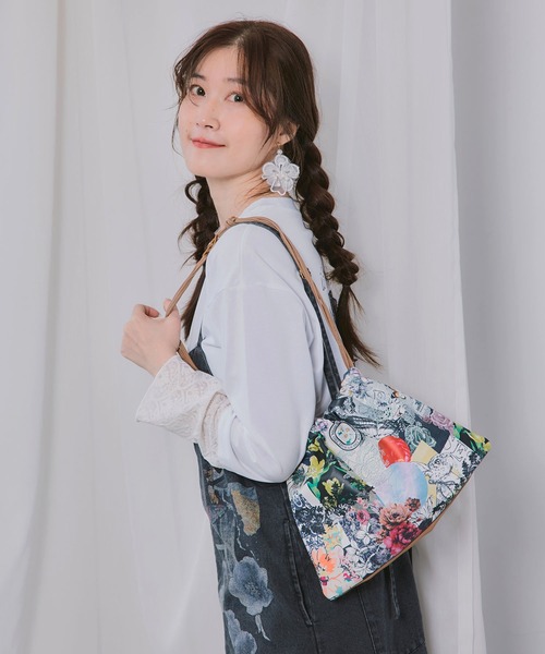 ScoLar(スカラー)の「663432:三柄展開 クラウド巾着ショルダー(ショルダーバッグ・レディース・オレンジ/ベージュ/ブラック・FREE)」の3枚目の写真