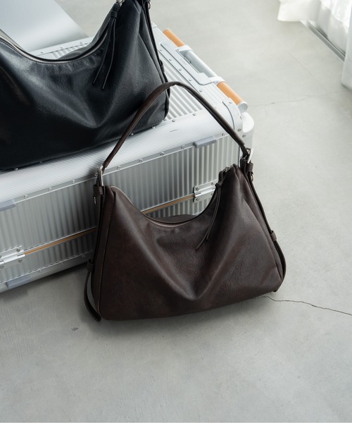 SINSS(シンス)の「Square hobo bag / スクエアホーボーバッグ(ショルダーバッグ・メンズ・ブラウン/ブラック・FREE)」の12枚目の写真