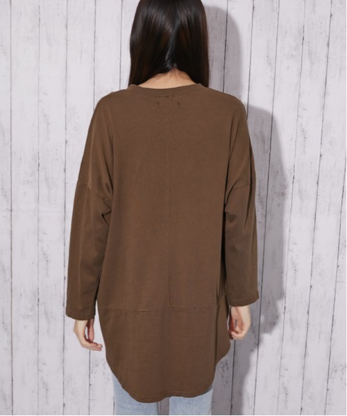 GORGE（ゴージ）の「ピグメント ナンバーロゴチュニック｜全3色（チュニック・レディース・ブラウン/スミクロ/チャコール・F）」の17枚目の写真