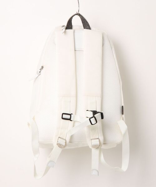 MAKAVELIC(マキャベリック)の「【MG】【MAKAVELIC】【STANDARD DAYPACK】(バックパック/リュック・メンズ・ホワイト・FREE)」の4枚目の写真