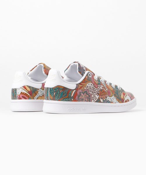 adidas（アディダス）の「【adidas Originals by The Farm Company】スタンスミス [STAN SMITH W]（スニーカー・レディース・ホワイト・25.5cm/22.0cm/23.0cm/23.5cm/22.5cm/24.0cm/24.5cm/25.0cm）」の4枚目の写真