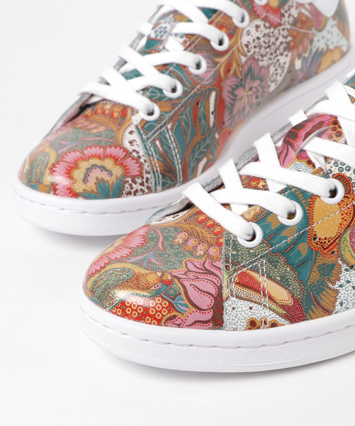 adidas（アディダス）の「【adidas Originals by The Farm Company】スタンスミス [STAN SMITH W]（スニーカー・レディース・ホワイト・25.5cm/22.0cm/23.0cm/23.5cm/22.5cm/24.0cm/24.5cm/25.0cm）」の5枚目の写真