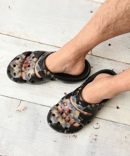 Keen キーン の Yogui Arts ヨギ アーツ サンダル Wear