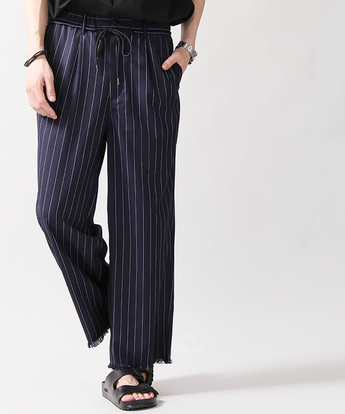 WEGO(ウィゴー)の「WEGO/フリンジヘムタックワイドパンツ(スラックス・メンズ・ブルー系その他4/ブラック・MEDIUM/LARGE)」の1枚目の写真