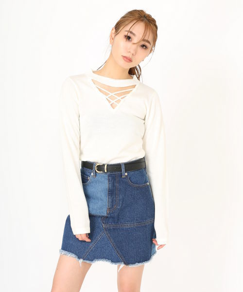 ENVYM(アンビー)の「バストオープンクロスKNIT(ニット/セーター・レディース・ホワイト/ブラック/グリーン/ボルドー・FREE)」の2枚目の写真