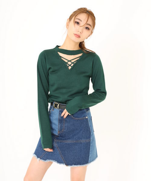 ENVYM(アンビー)の「バストオープンクロスKNIT(ニット/セーター・レディース・ホワイト/ブラック/グリーン/ボルドー・FREE)」の3枚目の写真