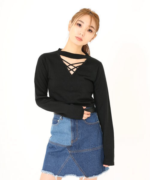 ENVYM(アンビー)の「バストオープンクロスKNIT(ニット/セーター・レディース・ホワイト/ブラック/グリーン/ボルドー・FREE)」の1枚目の写真