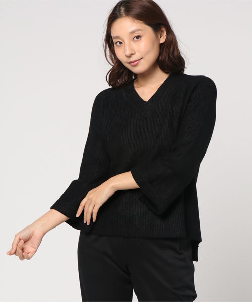 panasea（パナシア）の「Vネックフレアベルスリーブニットプルオーバー（ニット/セーター・レディース・オフホワイト/モカ/イエロー/ブラック・FREE）」の3枚目の写真