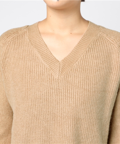 panasea（パナシア）の「Vネックフレアベルスリーブニットプルオーバー（ニット/セーター・レディース・オフホワイト/モカ/イエロー/ブラック・FREE）」の6枚目の写真