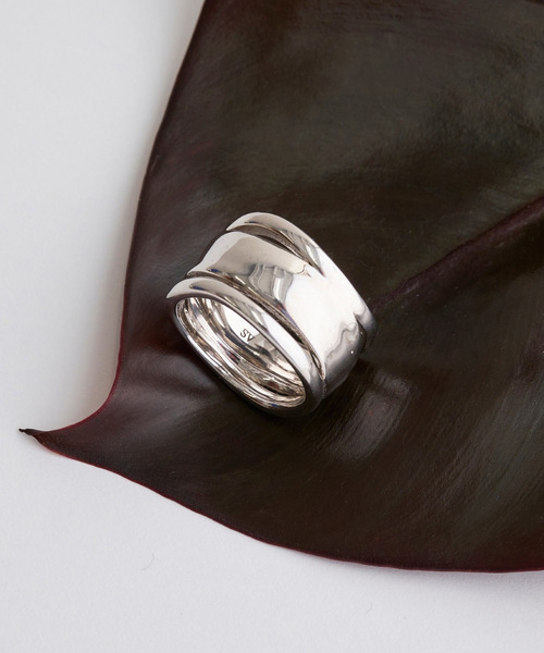 JUPITER（ジュピター）の「【SV925】ボリュームワイドシルバーリング（リング・レディース・シルバー・#13/#11）」の13枚目の写真