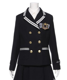 LOVETOXIC�i���u�g�L�V�b�N�j�́u�y�t���b�V���[�Y�����z�_�u���O���C������W���P�b�g�i�e�[���[�h�W���P�b�g�j�v