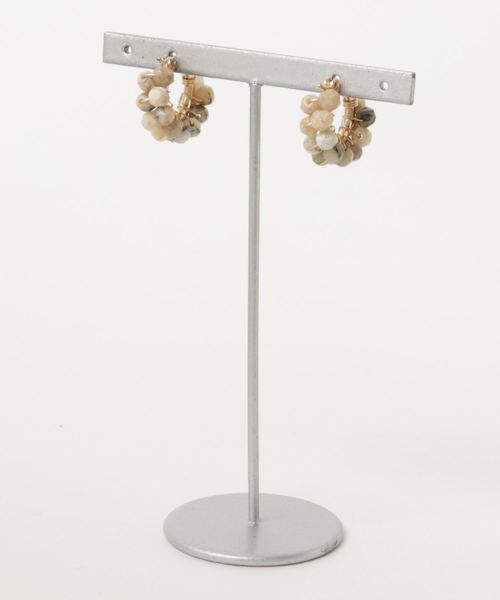 TONE SELECT GOODS(トーンセレクトグッズ)の「【marinaJEWELRY】14kgf/African Opal W wrapped pierced earring(ピアス(両耳用)・レディース・ベージュ・FREE)」の2枚目の写真