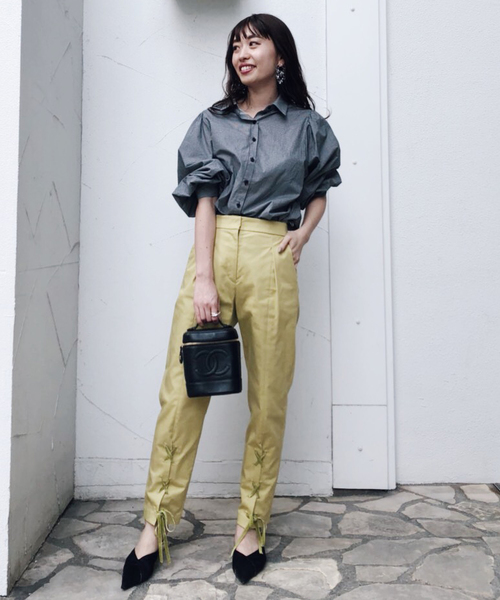 Ameri(アメリ)の「GINGHAM VOLUME SHIRT(シャツ/ブラウス・レディース・ブラック/レッド・FREE)」の3枚目の写真