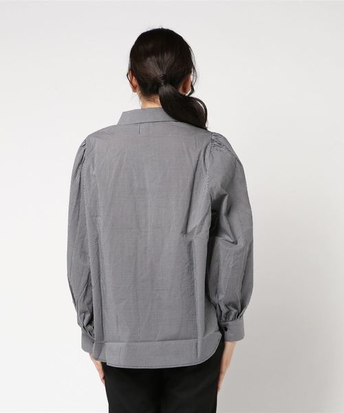 Ameri(アメリ)の「GINGHAM VOLUME SHIRT(シャツ/ブラウス・レディース・ブラック/レッド・FREE)」の4枚目の写真