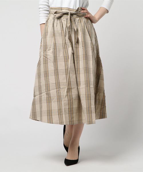 earth music&ecology（アースミュージックアンドエコロジー）の「・Vカーブウエストギャザースカート ●（スカート・レディース・ベージュ系その他4/イエロー/レッド/グリーン/ベージュ/ブルー系その他5・FREE）」の3枚目の写真