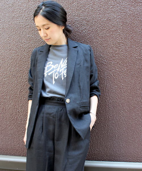 ottilie(オティーリエ)の「Be Nice To Peaple プリントTシャツ(Tシャツ/カットソー・レディース・オフホワイト/ブラック/チャコールグレー・FREE)」の8枚目の写真