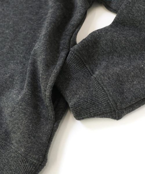 devirock（デビロック）の「裏シャギーボリュームネック長袖プルパーカー 裏起毛（パーカー・キッズ・キャメル/カーキ/スモークピンク/グリーン系その他/ヘザーチャコール/ブラック・160cm/110cm/130cm/150cm/140cm/100cm/120cm）」の12枚目の写真