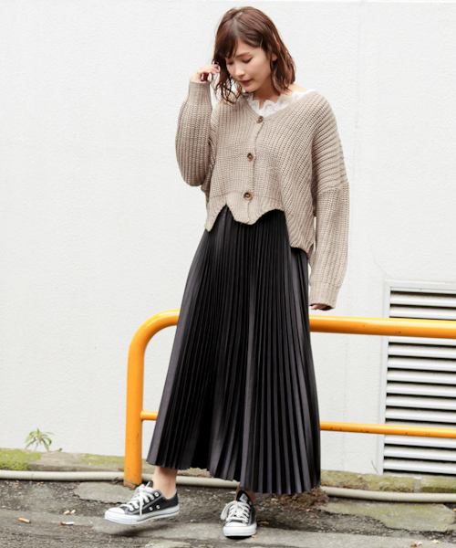 apres jour(アプレジュール)の「裾スカラップゆるカーディガン【ZOZOTOWN限定アイテム】(カーディガン/ボレロ・レディース・ベージュ/パープル/ダークブルー・フリー)」の8枚目の写真