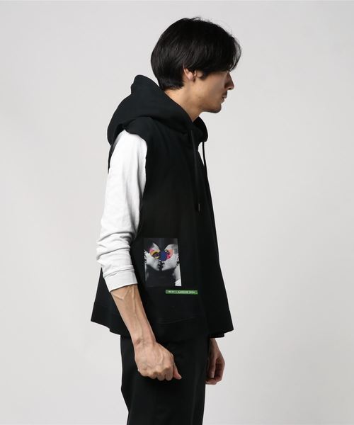 DSQUARED2（ディースクエアード）の「SWEATSHIRT /MERT&MARCUS 1994×DSQUARED2 /M&M FIT /0191（パーカー・メンズ・ブラック・S/M/XS）」の2枚目の写真