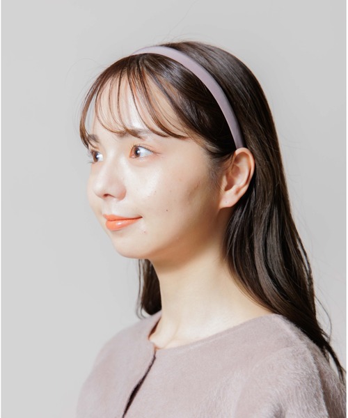 flower(フラワー)の「シルキーヘアバンド(カチューシャ・レディース・ブラック/ブラウン/シルバー/アイボリー/ピンク・FREE)」の4枚目の写真