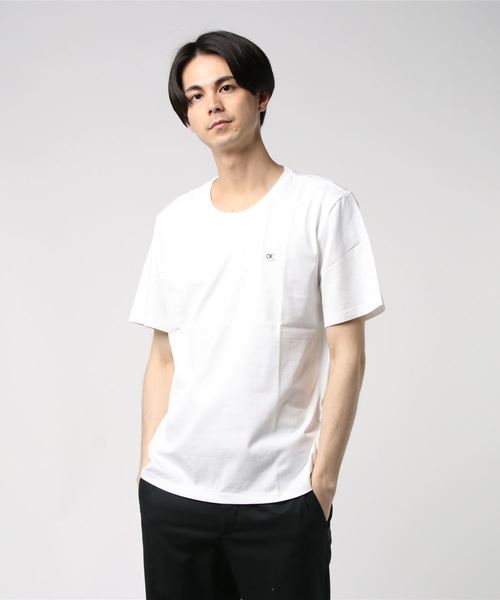 Calvin Klein Jeans（カルヴァンクラインジーンズ）の「ワンポイント ロゴ Ｔシャツ（Tシャツ/カットソー・メンズ・ブラック/ホワイト/ブルー・S/M/L/XL）」の2枚目の写真