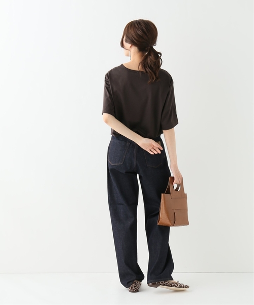 IENA（イエナ）の「college ロゴTシャツ◆（Tシャツ/カットソー・レディース・ホワイト/チャコールグレー/キャメル・FREE）」の6枚目の写真