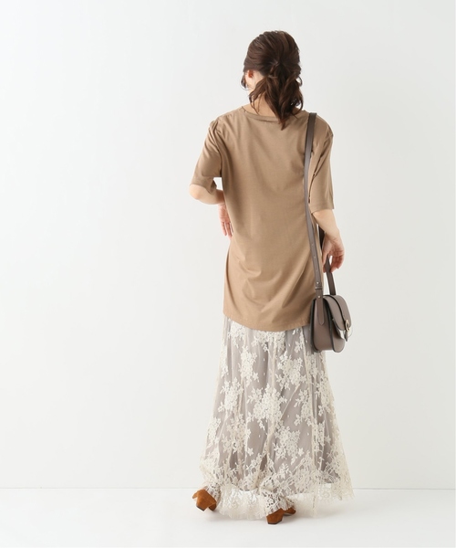 IENA（イエナ）の「college ロゴTシャツ◆（Tシャツ/カットソー・レディース・ホワイト/チャコールグレー/キャメル・FREE）」の9枚目の写真