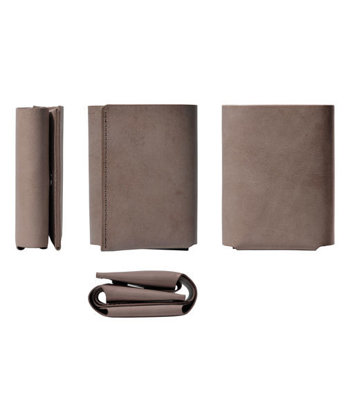 FABRIK(ファブリック)の「【FABRIK】トライフォールドウォレット/TRI-FOLD WALLET F13013(財布・メンズ・ターコイズブルー/イエロー/ホワイト/レンガ/チョコ/ダークグリーン/ブラック/キャメル・FREE)」の4枚目の写真