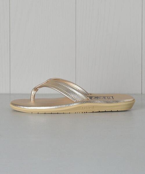 ISLAND SLIPPER（アイランドスリッパ）の「＜ISLAND SLIPPER × H＞LEATHER SANDALS GOLD ...