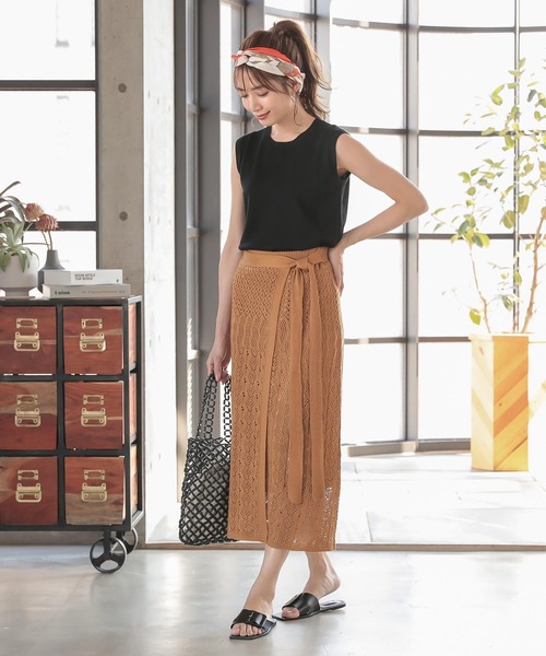 KOBE LETTUCE（コウベレタス）の「スクエアトゥBIGバックルワンベルトサンダル（サンダル・レディース・ブラック/ゴールド/その他/キャメル/ライトベージュ/パイソン・S/M/L）」の17枚目の写真