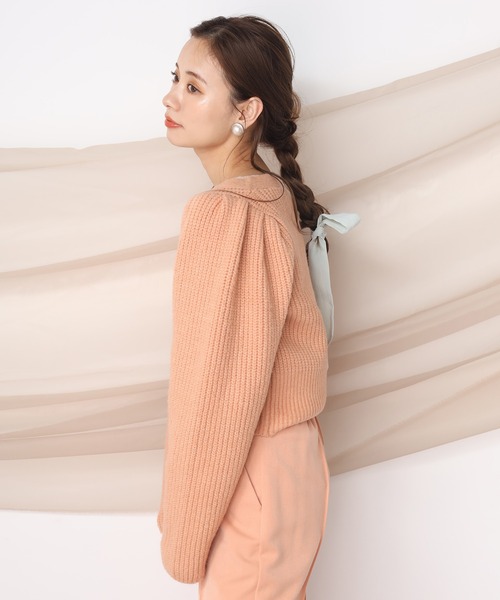 one after another NICE CLAUP（ワンアフターアナザーナイスクラップ）の「パフ袖ニットカーディガン（カーディガン/ボレロ・レディース・アイボリー/テラコッタ/モカ/オレンジ・FREE）」の18枚目の写真
