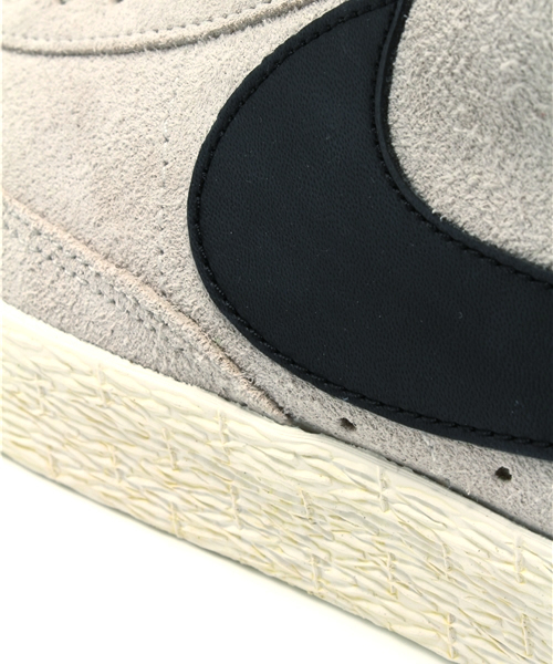 NIKE（ナイキ）の「◆[ナイキ]NIKE ブレ-ザー スニーカー（スニーカー・レディース・オリーブ/ライトグレー・24.5cm/22.5cm/23.5cm/25cm/23cm/24cm）」の10枚目の写真