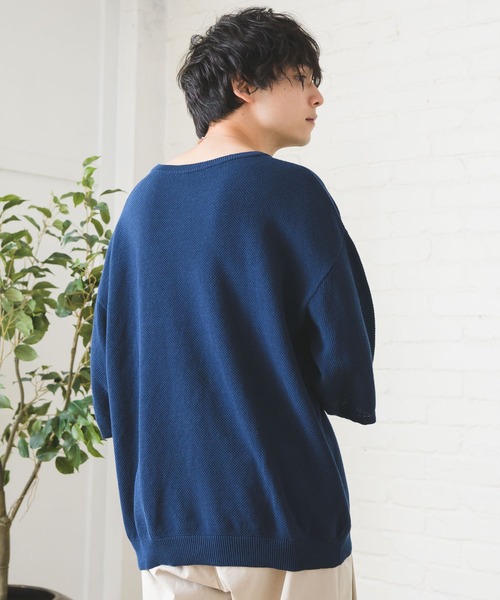 Alpinus(アルピナス)の「鹿の子編み ルーズサマーニットTシャツ(Tシャツ/カットソー・メンズ・グレイッシュベージュ/ブラウン/ネイビー/ブルー/グリーン/ブラック・SMALL/MEDIUM)」の15枚目の写真