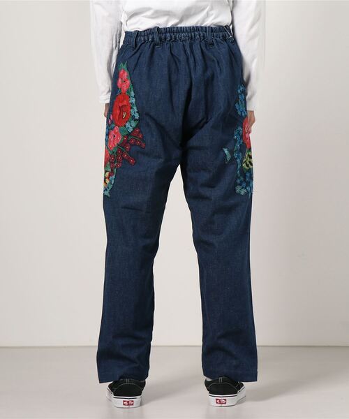 BOHEMIANS（ボヘミアンズ）の「BOHEMIANS/ボヘミアンズ　DENIM GARDEN PATCH BIRD RELAX TUCK PANTS（その他パンツ・メンズ・その他・LARGE）」の3枚目の写真