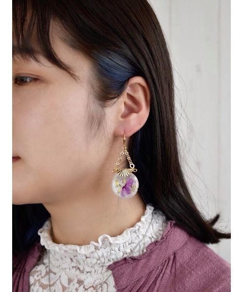tone(トーン)の「【chiguhagu】ゆれるお花ピアス (MA)(ピアス(両耳用)・レディース・ピンク・FREE)」の1枚目の写真
