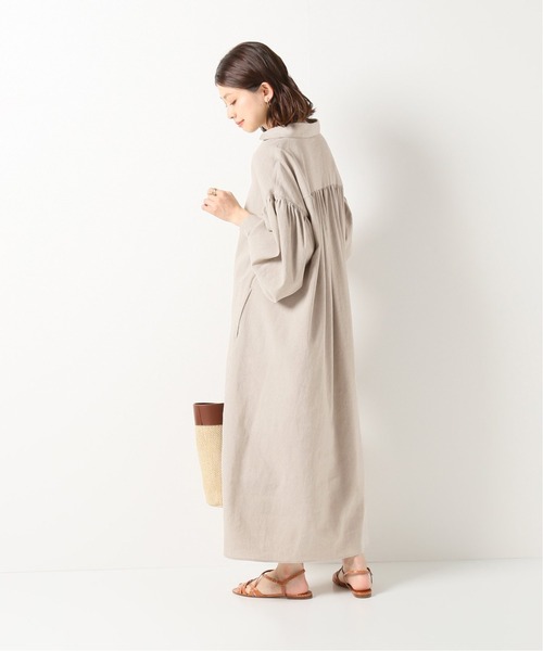 IENA(イエナ)の「スキッパーボリュームワンピース◆(ワンピース・レディース・ベージュ/ネイビー・36/38)」の10枚目の写真