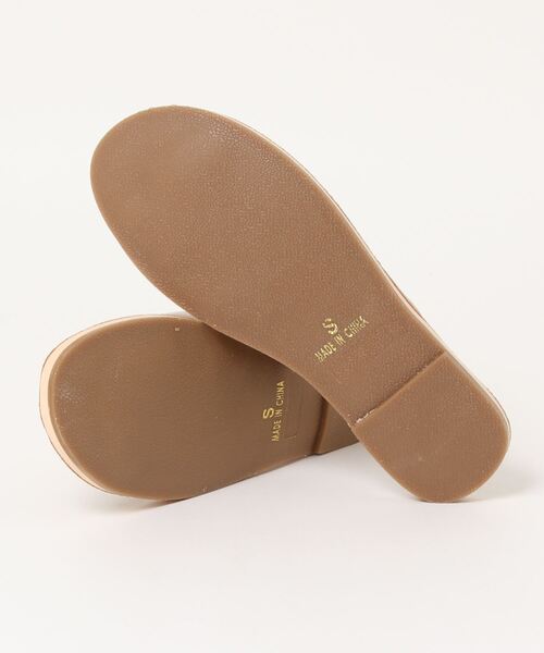 Cheek（チーク）の「【オンライン限定】トングフラットサンダル（サンダル・レディース・ブラック/ベージュ・MEDIUM/SMALL/LARGE）」の4枚目の写真