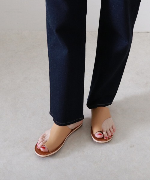 Cheek（チーク）の「【オンライン限定】トングフラットサンダル（サンダル・レディース・ブラック/ベージュ・MEDIUM/SMALL/LARGE）」の10枚目の写真