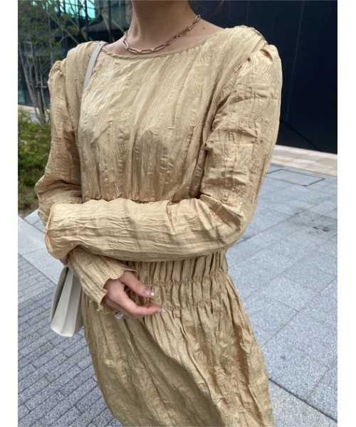 THROW by SLY（スローバイスライ）の「THROW BACK OPEN WRINKLE DRESS バックオープン ドレス（ワンピース・レディース・ベージュ/グレー・1/2）」の15枚目の写真