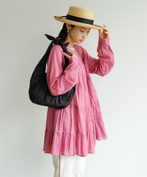 Birthday room(バースデイルーム)の「リボン結びムーンハンドバッグ(ハンドバッグ・レディース・ホワイト/ブラック/イエロー・FREE)」の5枚目の写真