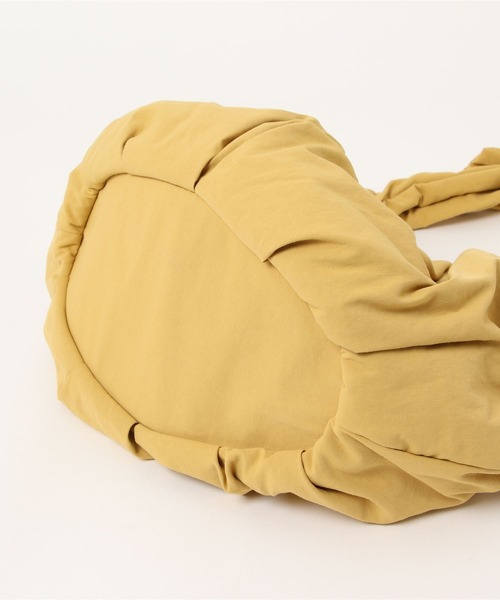 Birthday room(バースデイルーム)の「リボン結びムーンハンドバッグ(ハンドバッグ・レディース・ホワイト/ブラック/イエロー・FREE)」の12枚目の写真