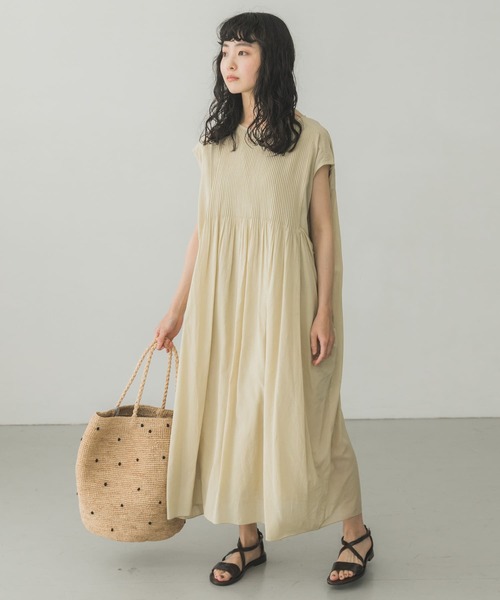 【kagure】　かぐれ　ピンタックワンピース　ロング　ノースリーブ　F かぐれ（カグレ）の「ピンタックワンピース（ワンピース）」 - WEAR