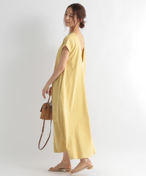 Andemiu(アンデミュウ)の「バックシャンカットワンピース951578(ワンピース・レディース・ブラック/イエロー/ダークグリーン・FREE)」の7枚目の写真