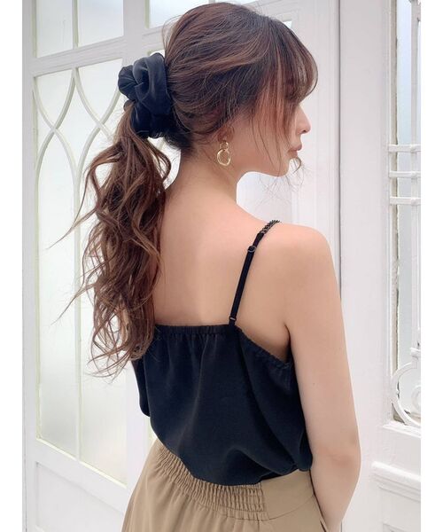 RESEXXY（リゼクシー）の「シャイニーボリュームシュシュ（シュシュ・レディース・ブラック/ベージュ/ピンク・FREE）」の14枚目の写真