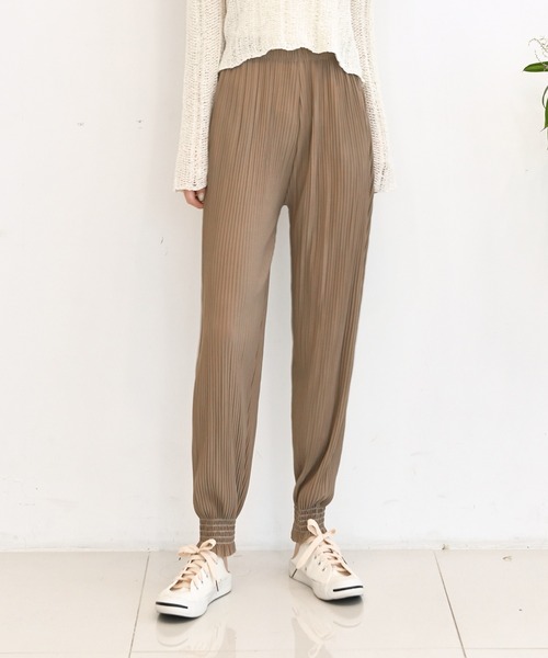 me+em select（ミームセレクト）の「リンクルフリージョガーパンツ（その他パンツ・レディース・チャコールグレー/ブラック/ベージュ/グレー/ブルー・FREE）」の4枚目の写真