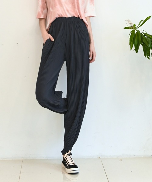 me+em select（ミームセレクト）の「リンクルフリージョガーパンツ（その他パンツ・レディース・チャコールグレー/ブラック/ベージュ/グレー/ブルー・FREE）」の3枚目の写真