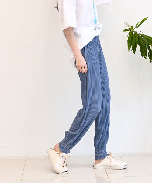 me+em select（ミームセレクト）の「リンクルフリージョガーパンツ（その他パンツ・レディース・チャコールグレー/ブラック/ベージュ/グレー/ブルー・FREE）」の5枚目の写真